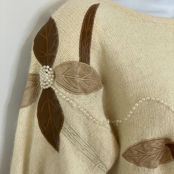 Vintage Coquette Sweater Size M Ivory ANGORA SILK Blend Feminine Dainty Pearls - Picture 5 of 12